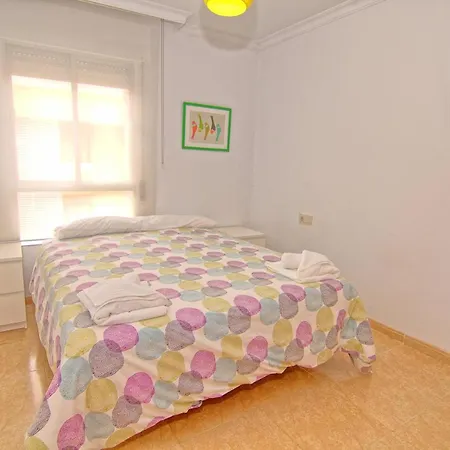 Low Cost Torreblanca Habitación en casa particular