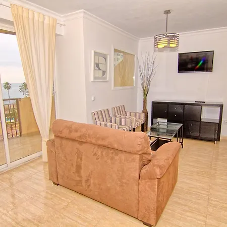 Low Cost Torreblanca Homestay *